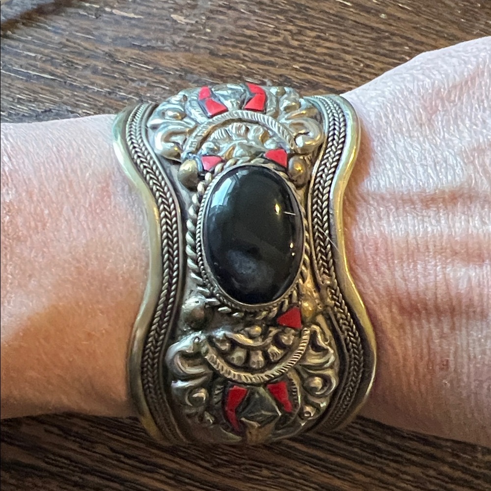 Vintage Mexican Silver & Onyx & red stone cuff bracelet